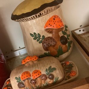 Complete mushroom kitchen pottery decor